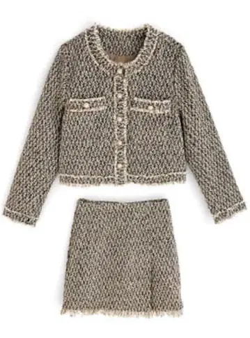 트위드 자켓과 미니 스커트 셋업