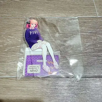 5등분의 신부 나카노 니노 아크릴 스탠드 난로 옆에서