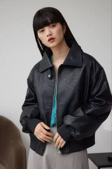 azul 페이크 가죽 자켓