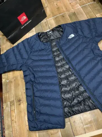 [ THE NORTH FACE ] 썬더 라운드 다운 자켓 네이비 XL