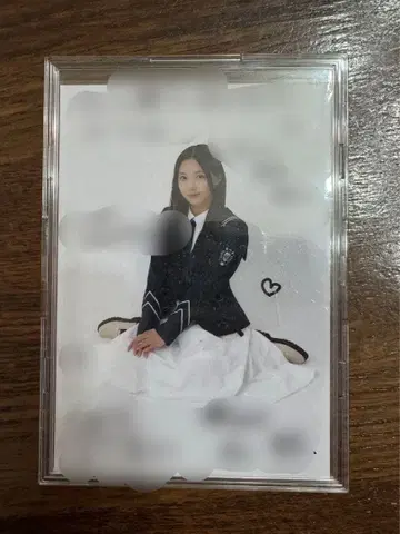 사쿠라자카46 타니구치 아이리 친필 비장 생사진 사쿠라즈키