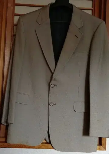 베이지 테일러드 자켓