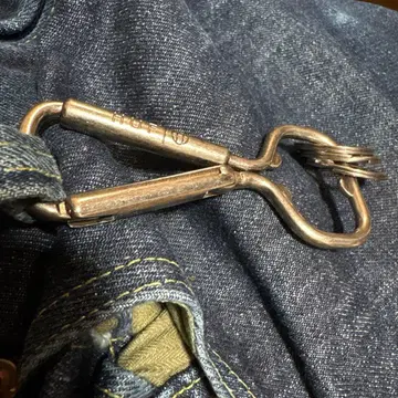 착용컷 있음 빈티지 악센트 HUF 카라비너 앤티크 보틀 오프너