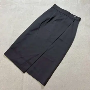 UNTITLED 블랙 타이트 스커트 프론트 오픈 버튼 슬릿 XS