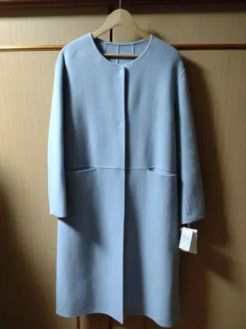 라이트 블루 롱 코트