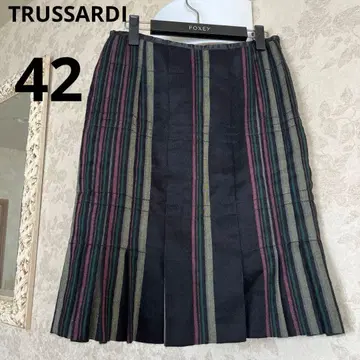 새상품급 트루사르디 TRUSSARDI 사이즈 42 알파카 스커트 일본제