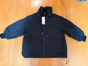 새상품! M 사이즈 블랙 다운 자켓