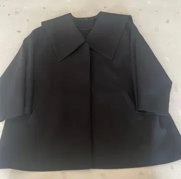 LIten 리텐 세일러 카라 코트