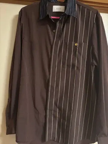 STUDIOUS 브라운 스트라이프 긴팔 셔츠