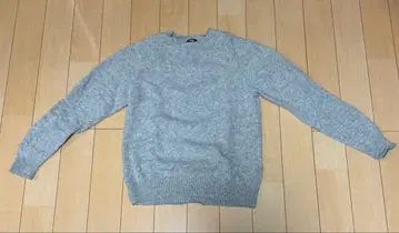 유니클로 라무 크루넥 스웨터