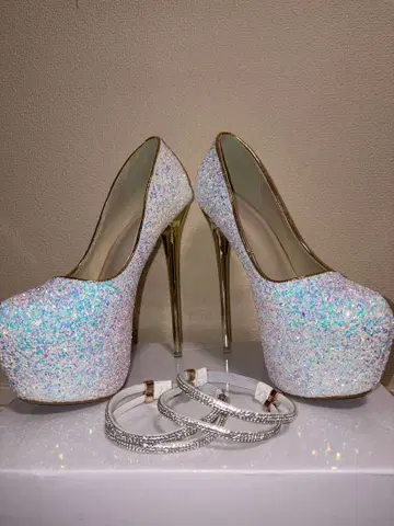 하이힐 펌프스 힐 스트랩 포함