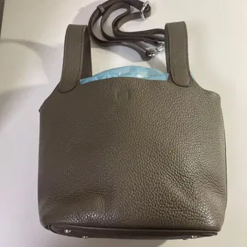 Anne coquine 천연 가죽 큐브 백