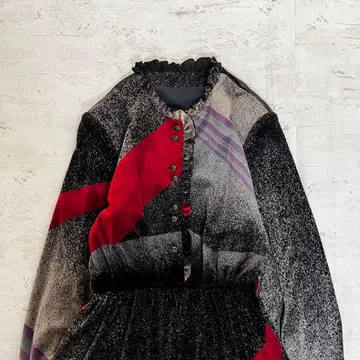 쇼와 레트로 벨벳 소재 절개 롱 원피스 프릴 넥 13호 광택 소재