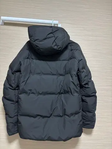 UNIQLO 다운 자켓 M 사이즈