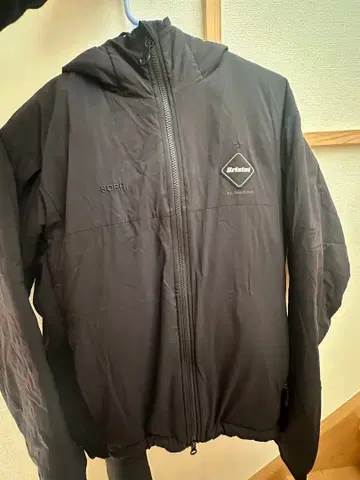 Bridgedale SOPHI 블랙 다운 자켓