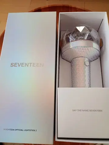 SEVENTEEN OFFICIAL LIGHTSTICK 2