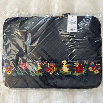 [페이] 미개봉 새상품 브리프 케이스 하이디 퀼팅 컴퓨터 케이스