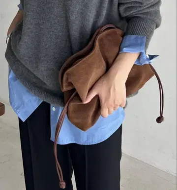 오우렌티 복조리 스웨이드 백