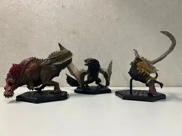 몬스터 헌터 피규어 3종 세트