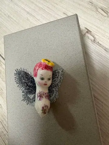 타카베 미나 씨 브로치