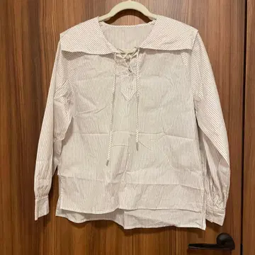 스트라이프 긴팔 셔츠 큰 옷깃