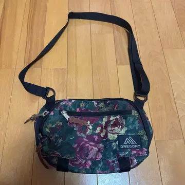 GREGORY 꽃무늬 숄더백