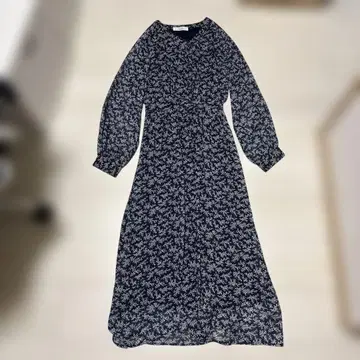 바빌론 네이비 꽃무늬 맥시 원피스