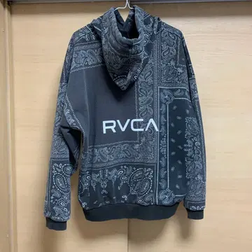 RVCA 풀오버 후드티 페이즐리 무늬