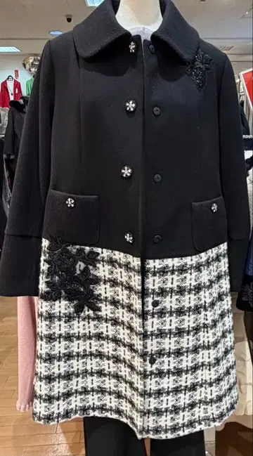 20% 할인, 슈퍼 뷰티, 블랙 앤 화이트 체크 롱 코트 42