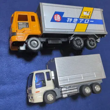 트럭 완구 2대 세트 [ 일본통운 이스즈 윙 ]