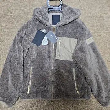 타트라스 보아 후드티