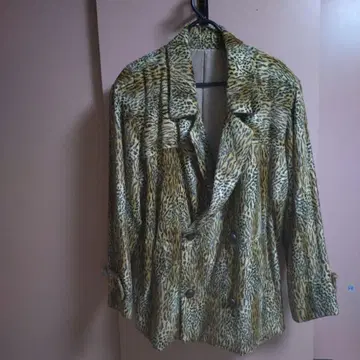 WILD DANCER 와일드 댄서 레오파드 무늬 코트 M 사이즈