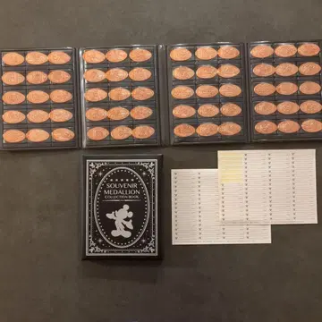 디즈니 수베니어 메달 91개 컬렉션북 2권 케이스 파일