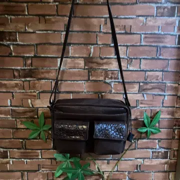 일본제 IBIZA 숄더백 참 포함 (이름 기입 있음)