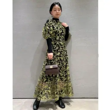 택 포함 Lily brown 자수 레이어드 원피스