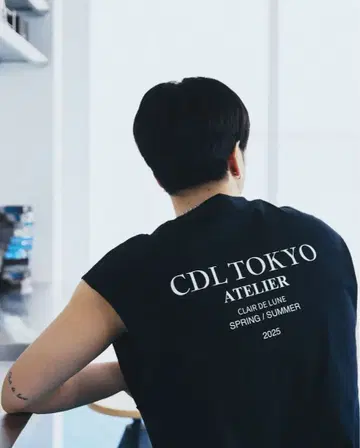 CDL TOKYO 블랙 T셔츠 M 사이즈