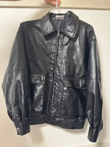 SPINNS 블랙 가죽 자켓