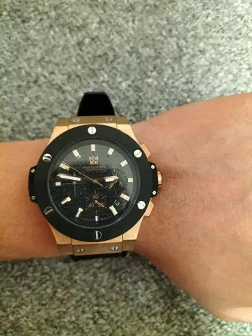 101 크로노그래프 손목시계 블랙/골드[협의 대환영!!]