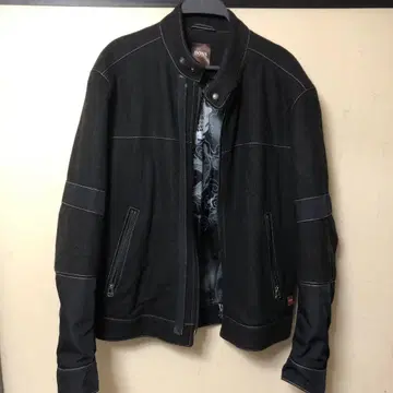 HUGO BOSS 싱글 라이더 자켓 블랙