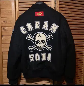 CREAM SODA 크림 소다 풀 데코 울 바시티 자켓 L