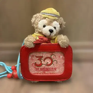 패스케이스 디즈니 30주년 기념 더피 골드 코스튬