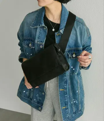 와이드 테이프 숄더백 바디백 숄더백 천연 가죽 이아파피요네