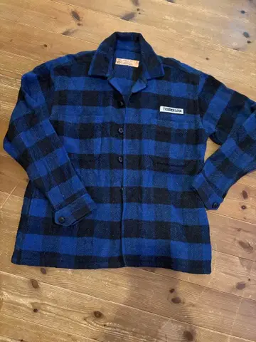 네이비 컬러 체크