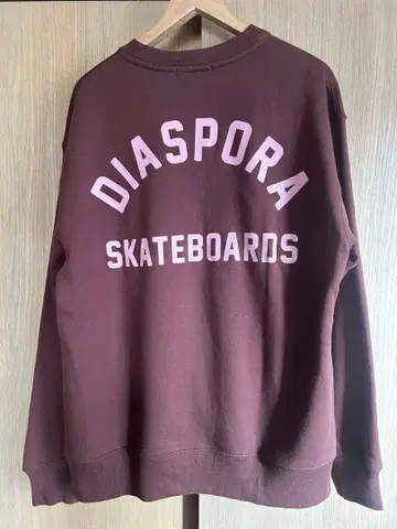 Diaspora skateboards x Jazzy Sport 맨투맨