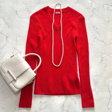 이에나 엑스트라 파인 메리노 리브 V넥 풀오버 니트