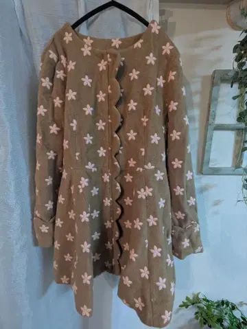 나데시코 꽃 자수 A라인 코트