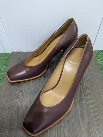 KATIN 다크 브라운 하이힐