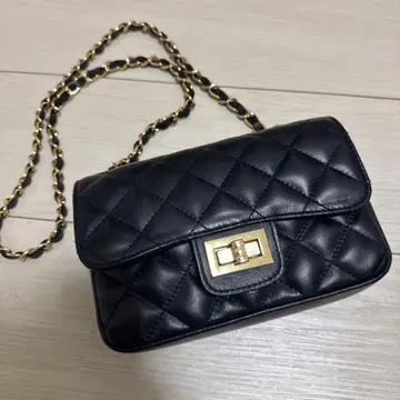 오렌티 퀼팅 숄더백