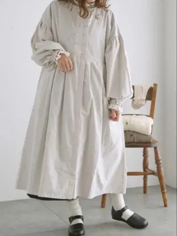 [ 새상품 ] 사만사 모스모스 더블 버튼 겉옷 원피스 긴팔 아이보리