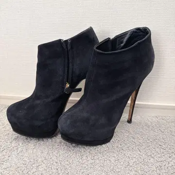 쥬세페 자노티 블랙 스웨이드 하이힐 부티